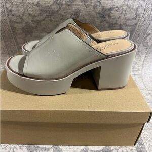 Naked Feet Women's Gray Platform Sandals